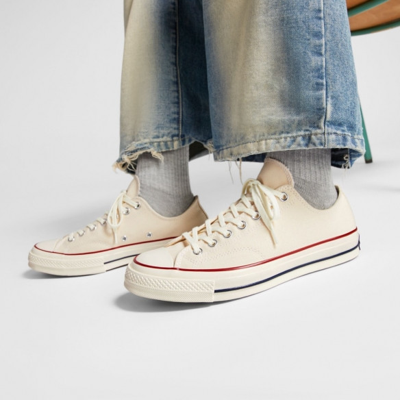 Converse seventy star low top cream